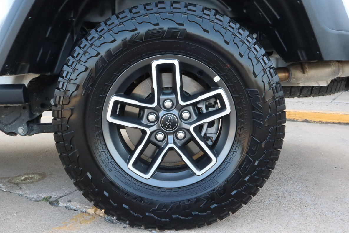 Used 2026 Jeep Gladiator Mojave AWD/4WD image 16
