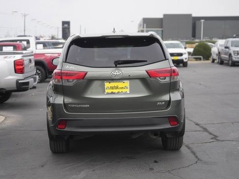 Used 2019 Toyota Highlander XLE image 7