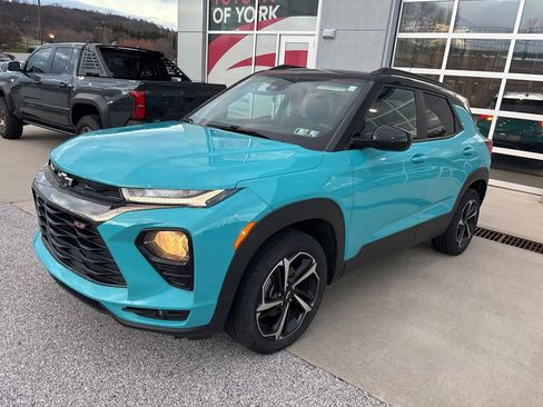 Used 2021 Chevrolet TrailBlazer RS w/ Convenience Package image 3