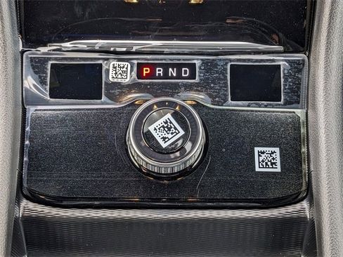 New 2025 Jeep Grand Cherokee Altitude image 15