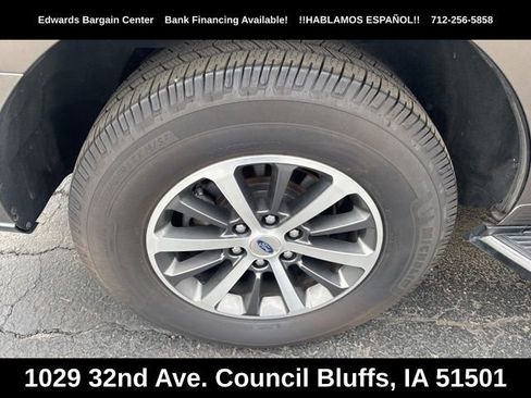 Used 2018 Ford Expedition XLT w/ Equipment Group 202A AWD/4WD image 8