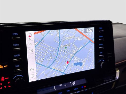 Used 2021 Toyota Sienna XSE image 13