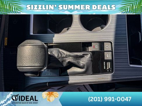 Used 2022 Toyota Sienna XSE w/ XSE Plus Package AWD/4WD image 40