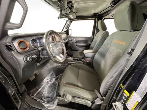 Used 2022 Jeep Gladiator Mojave w/ Cold Weather Group image 21