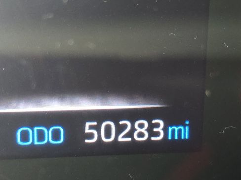 Used 2020 Toyota RAV4 LE image 23