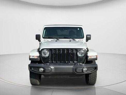 Used 2022 Jeep Gladiator Sport AWD/4WD image 2