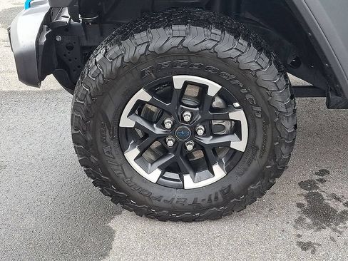 Used 2025 Jeep Wrangler Unlimited Rubicon 4xe AWD/4WD image 8