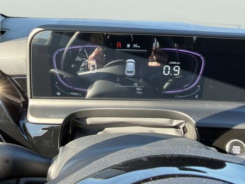 New 2026 Kia Seltos S image 32