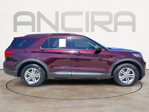Used 2022 Ford Explorer XLT RWD image 12