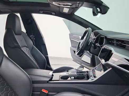 Used 2021 Audi RS 7 Sportback image 25