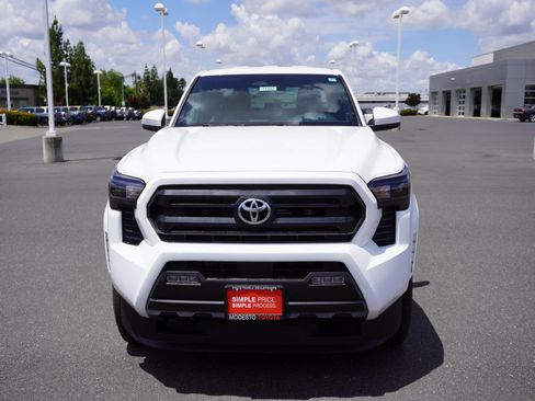 New 2026 Toyota Tacoma SR5 AWD/4WD image 6