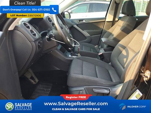 Used 2010 Volkswagen Tiguan SE AWD/4WD image 9