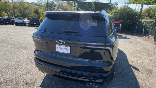 New 2027 Chevrolet Traverse RS w/ LPO, Floor Liner Package AWD/4WD image 9