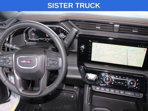Used 2025 GMC Sierra 2500 AT4 w/ AT4 Premium Plus Package image 29
