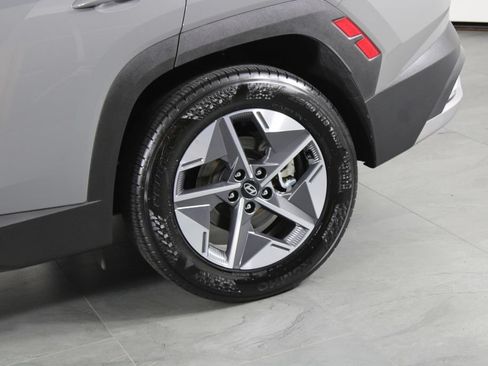 Certified 2025 Hyundai Tucson SEL FWD image 15
