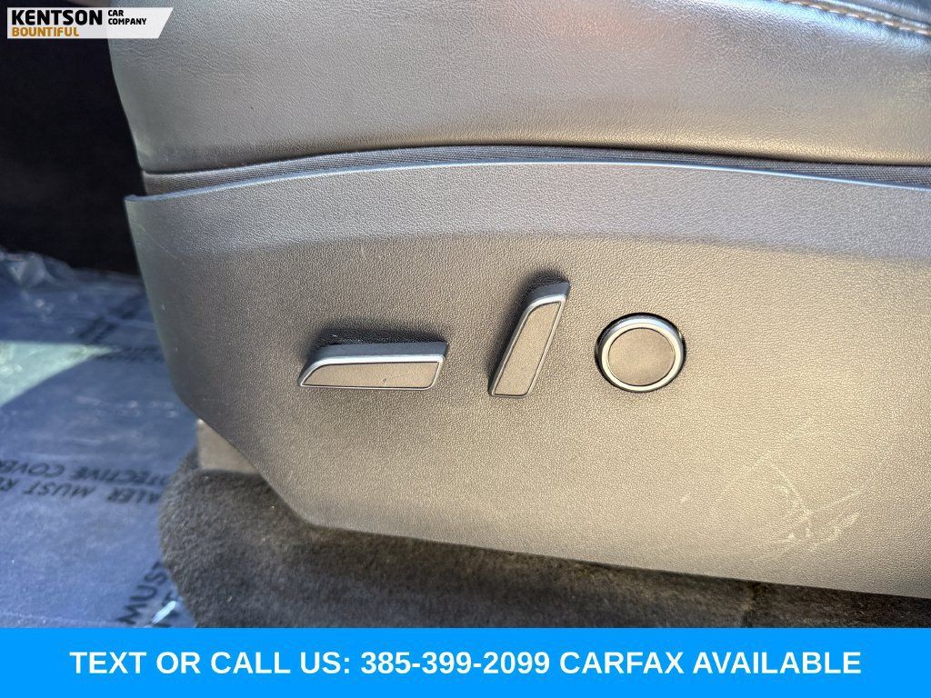 Used 2024 Tesla Model Y Performance AWD/4WD image 29