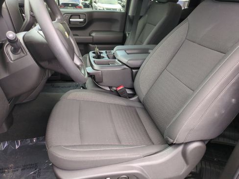 Used 2025 Chevrolet Silverado 1500 Custom w/ Turbomax Blackout Package AWD/4WD image 16