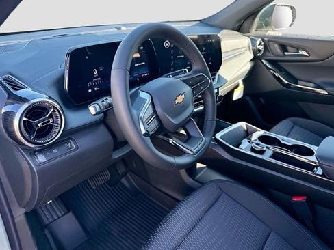 New 2026 Chevrolet Equinox LT w/ Convenience Package II image 25