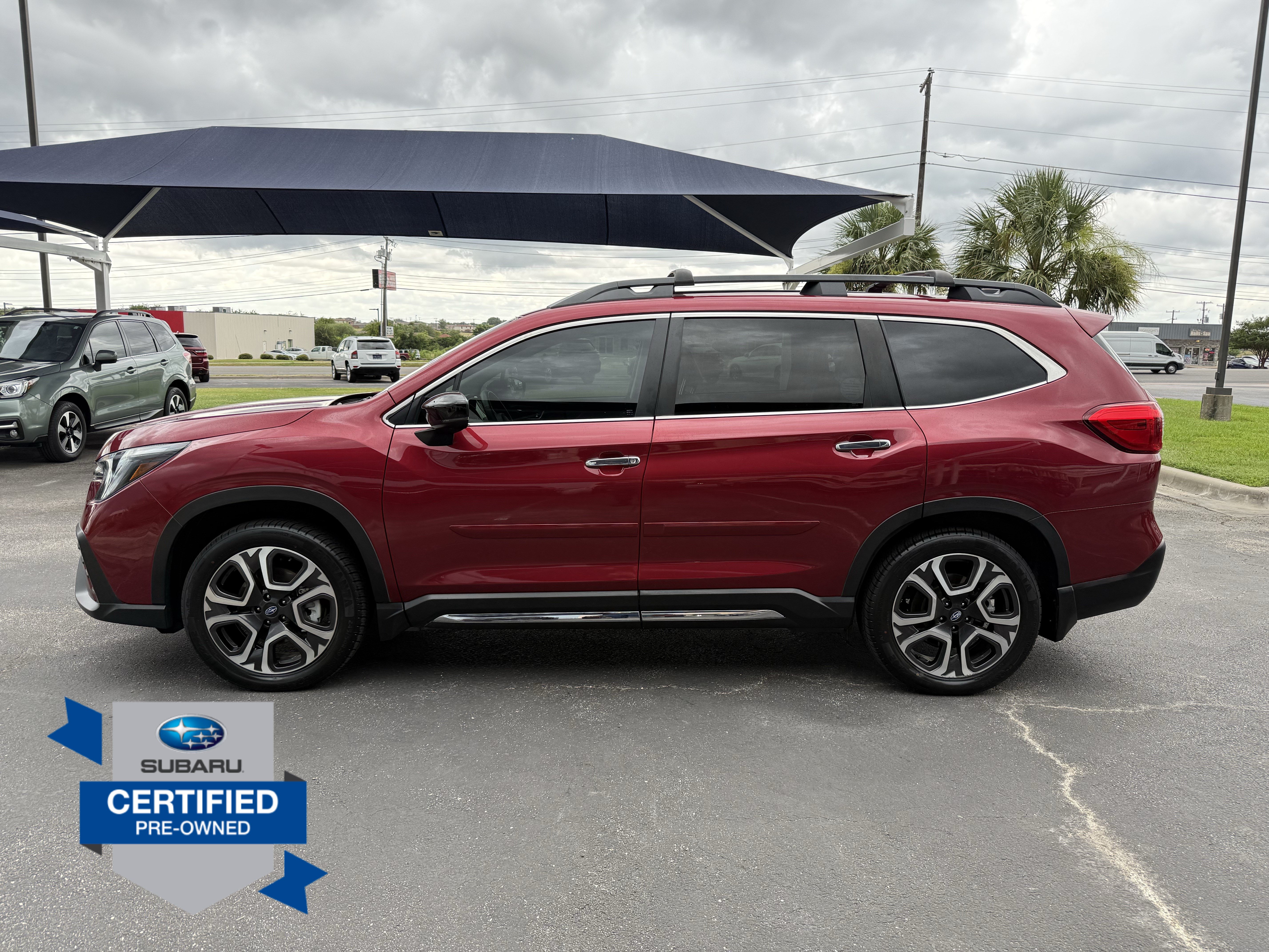 Used 2025 Subaru Ascent Touring w/ Popular Package #1 AWD/4WD image 4