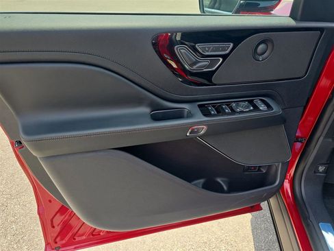 New 2025 Lincoln Aviator 2WD w/ Equipment Group 101A image 16