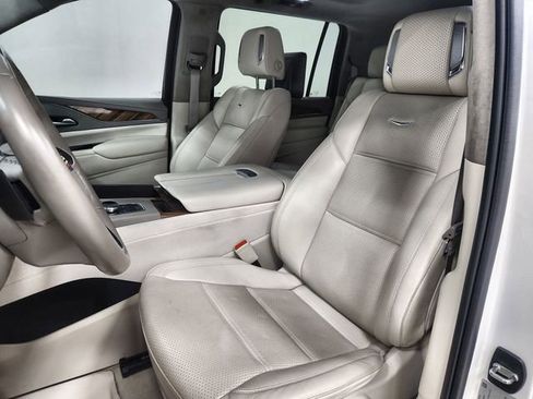 Used 2024 Cadillac Escalade ESV Sport Platinum w/ LPO, ONYX Package image 14
