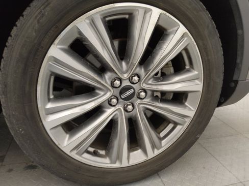 Used 2017 Lincoln MKX Reserve w/ Luxury Package AWD/4WD image 31