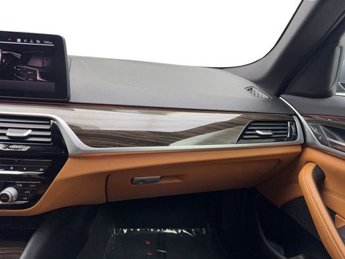 Used 2022 BMW 530i xDrive w/ Convenience Package image 58