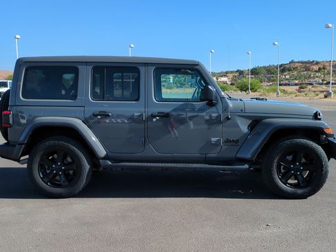 Used 2023 Jeep Wrangler Unlimited Sahara image 2