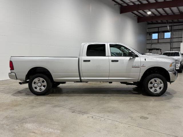 Used 2015 RAM 2500 Tradesman w/ Chrome Appearance Group AWD/4WD image 7
