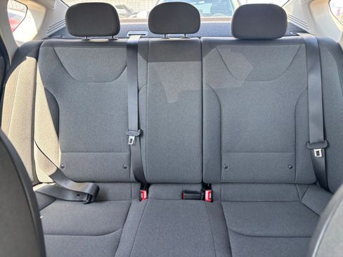 Used 2025 Kia K4 LXS image 37