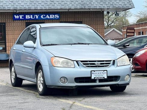 Used 2005 Kia Spectra LX image 3