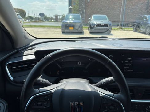 Used 2024 Buick Encore GX Sport Touring FWD image 31