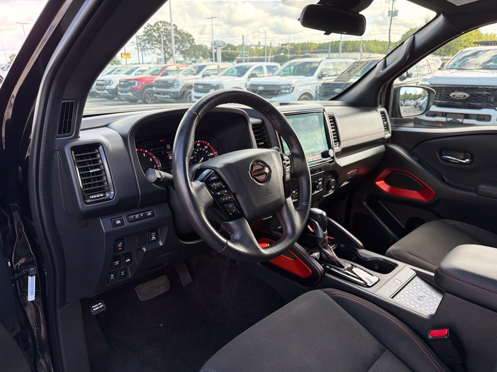 Used 2023 Nissan Frontier PRO-4X w/ Pro Convenience Package AWD/4WD image 10