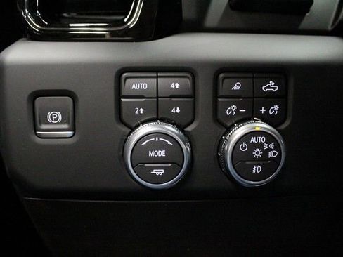 New 2026 GMC Sierra 1500 AT4 w/ AT4 Premium Package image 22