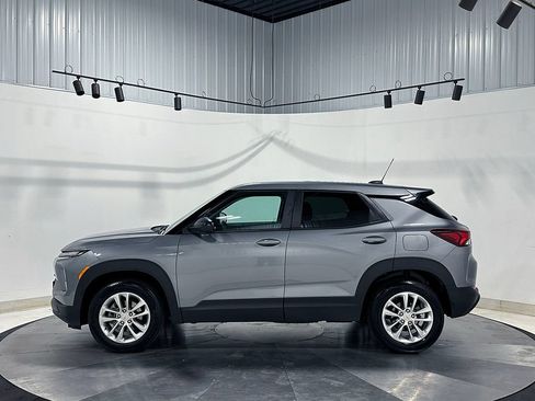 Used 2024 Chevrolet TrailBlazer LS w/ LS Convenience Package AWD/4WD image 14