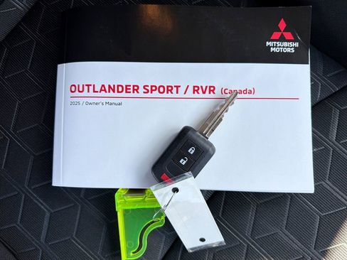 Used 2025 Mitsubishi Outlander Sport AWD image 39