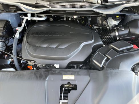 Used 2024 Honda Odyssey Touring image 7