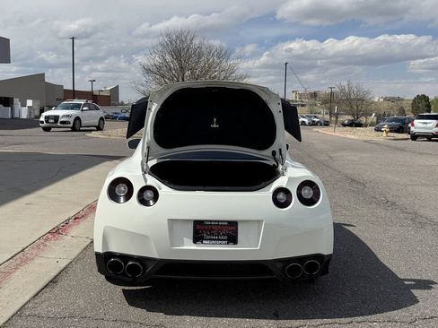 Used 2009 Nissan GT-R Premium AWD/4WD image 8