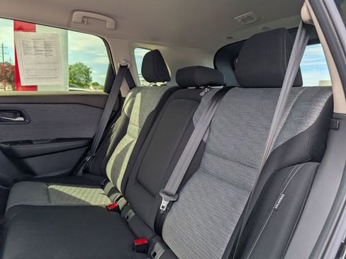 Certified 2023 Nissan Rogue SV AWD/4WD image 9