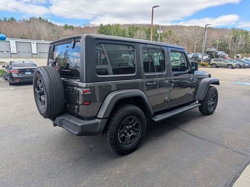 Used 2021 Jeep Wrangler Unlimited Sport AWD/4WD image 3