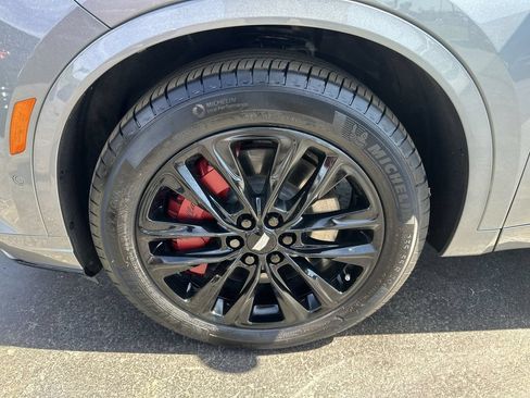 Used 2024 Cadillac XT6 Sport w/ LPO, ONYX Package AWD/4WD image 10