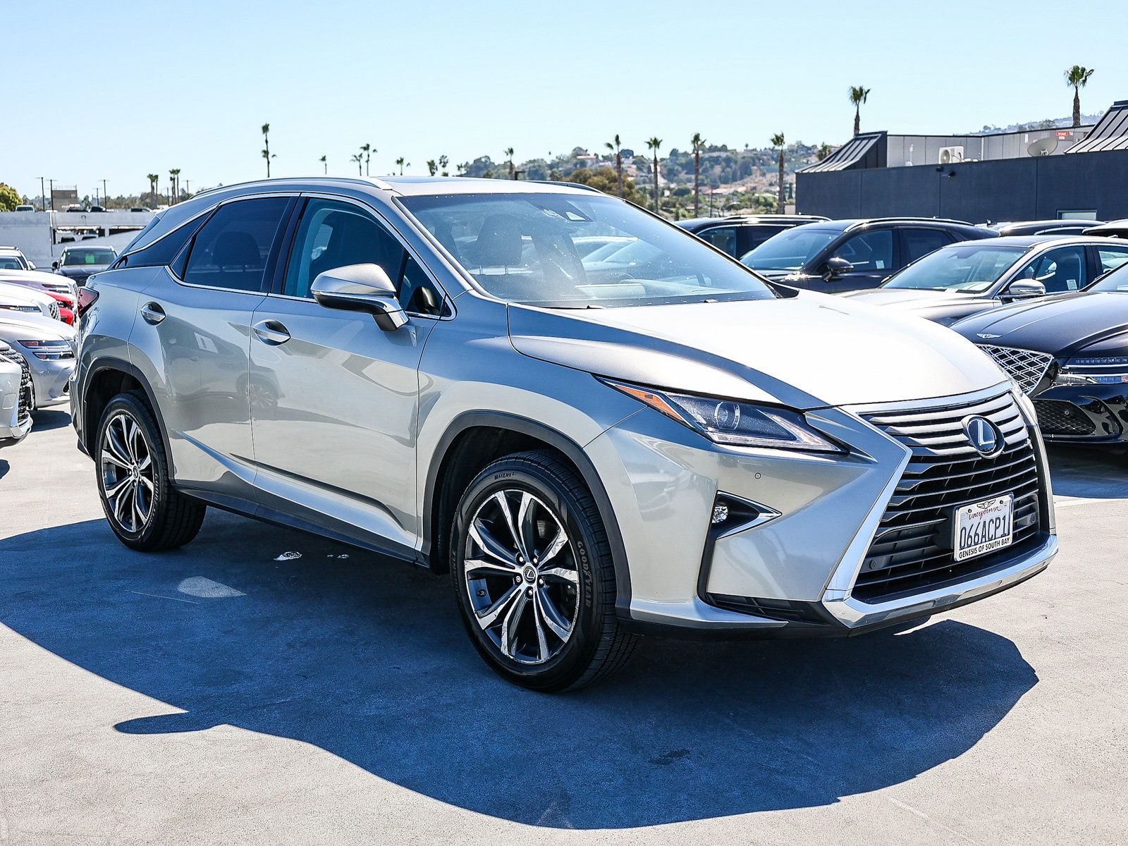 Used 2019 Lexus RX 350 FWD w/ Navigation Package image 3
