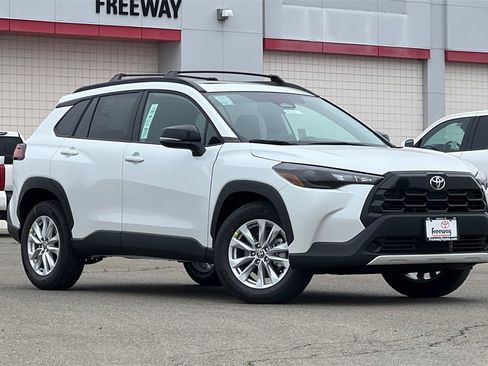 New 2026 Toyota Corolla Cross LE image 2