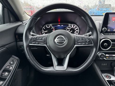 Used 2021 Nissan Sentra SV w/ Trunk Package image 21