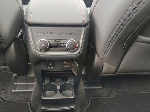 New 2026 Ford Explorer Active w/ Active Comfort Package AWD/4WD image 23