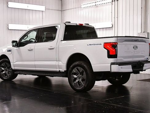 Used 2024 Ford F150 Lightning Flash image 5