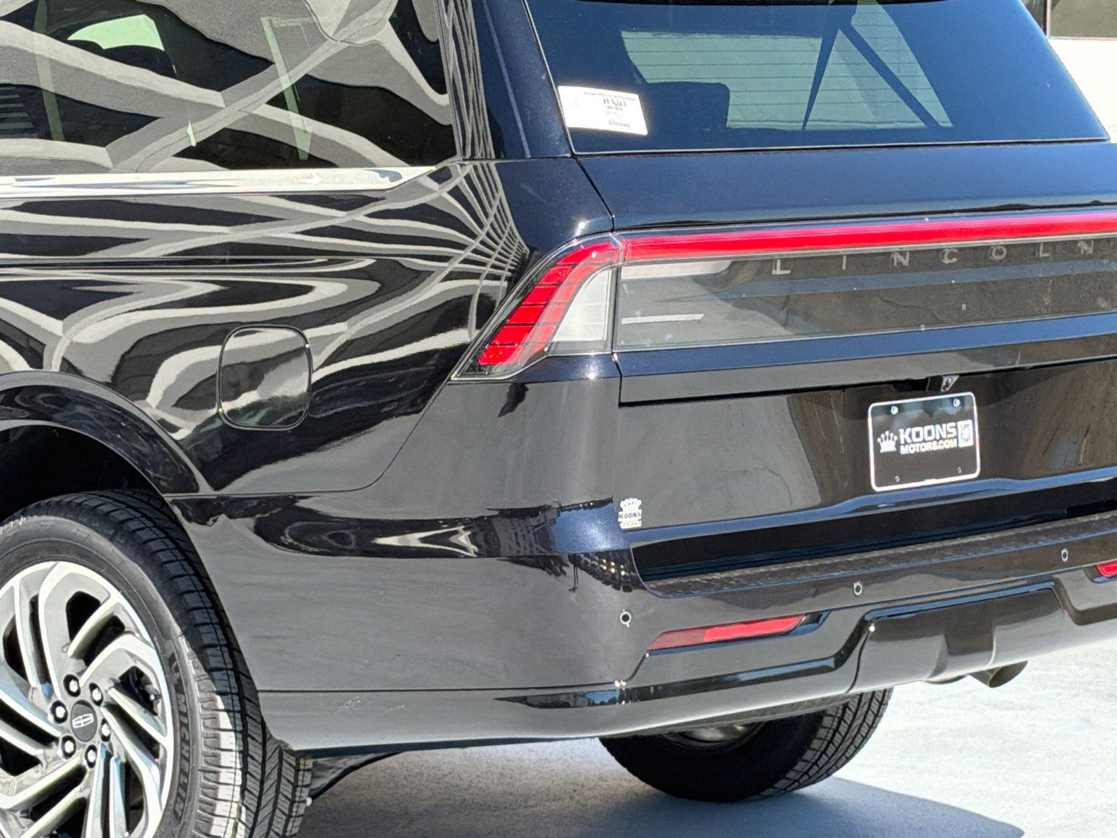New 2027 Lincoln Navigator L Premier AWD/4WD image 7
