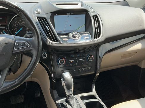 Used 2018 Ford Escape Titanium FWD image 8