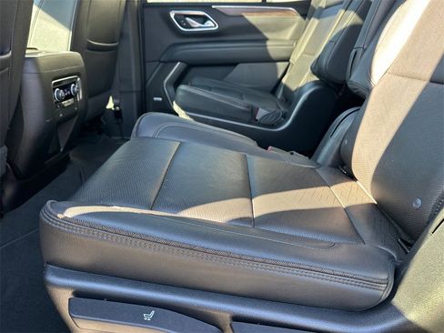 Used 2022 Chevrolet Tahoe High Country image 21