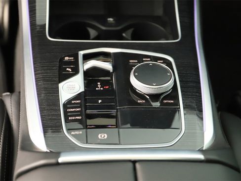 Used 2024 BMW X5 sDrive40i w/ M Sport Package image 21